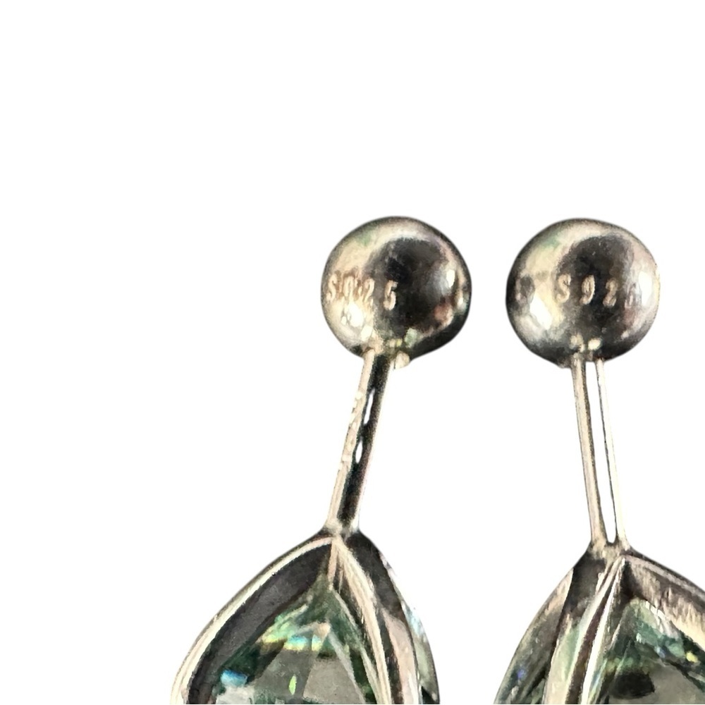 2.0 CT Round Brilliant Cut Green Moissanite Stud Earrings 925 Sterling Silver - Picture 6 of 8